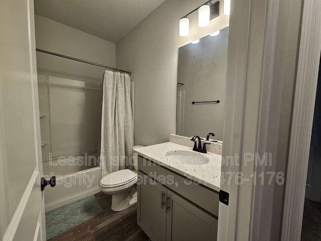 Building Photo - 26063 Purdy Ave