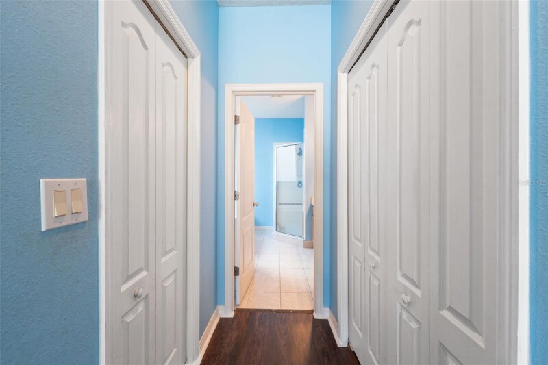 Building Photo - 14027 Bensbrook Dr