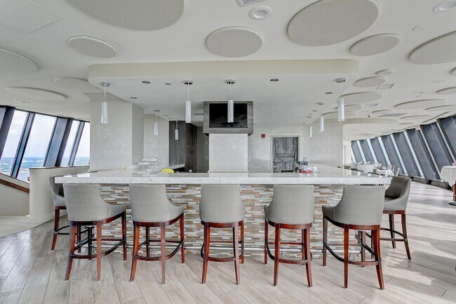 Building Photo - 3000 N Ocean Dr