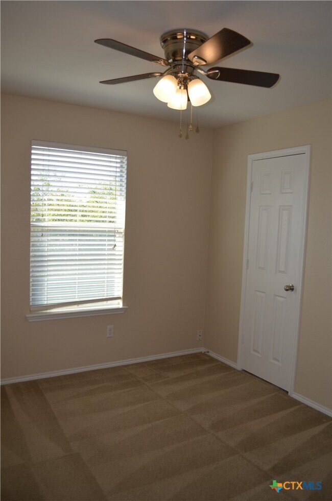 Building Photo - 108 W Gemini Ln