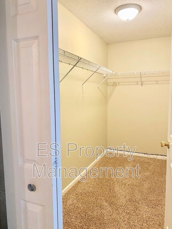 Building Photo - 1954 Angel Tear Ct