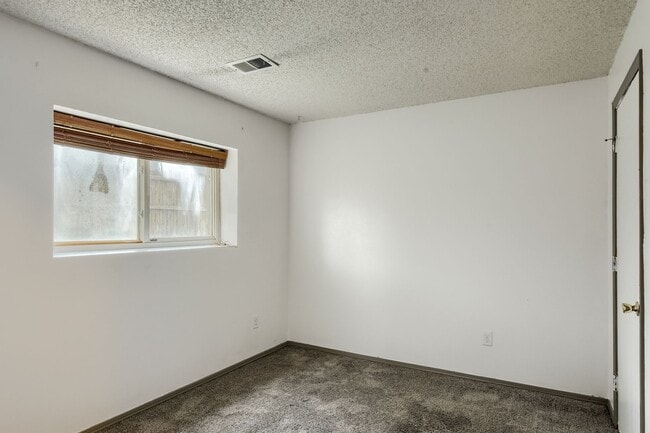 Building Photo - 8488 Prairie Clover Way