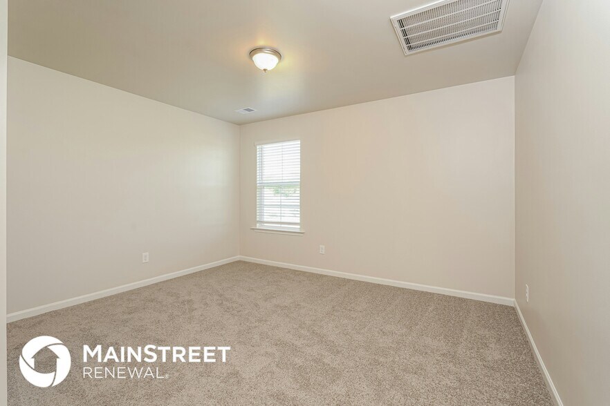 Building Photo - 315 Ovada Ave.