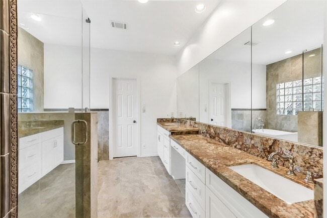 Building Photo - 4408 Mildred St