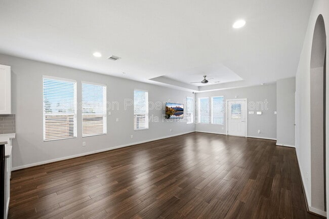 Building Photo - 605 Dumble St