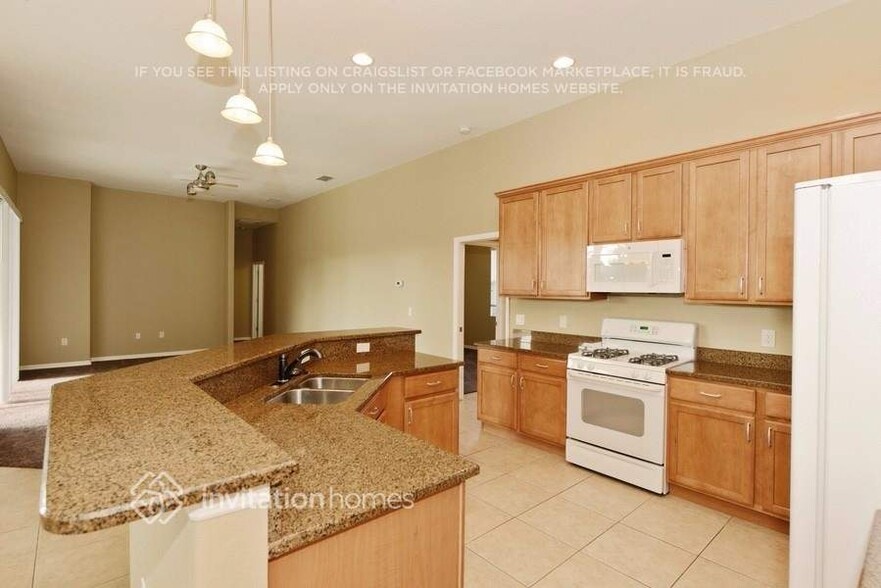 Building Photo - 12408 Natureview Cir