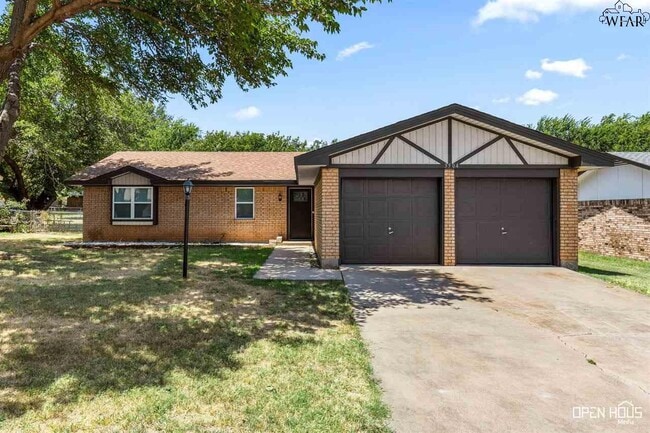 Primary Photo - 5504 Hooper Dr