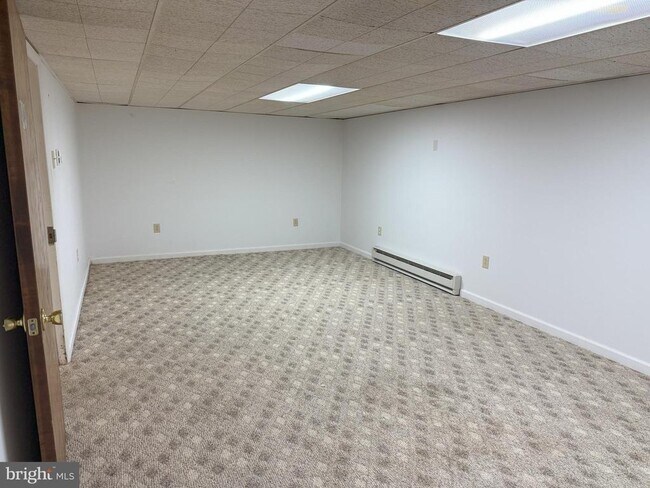 Building Photo - 5110 Woodbine Rd