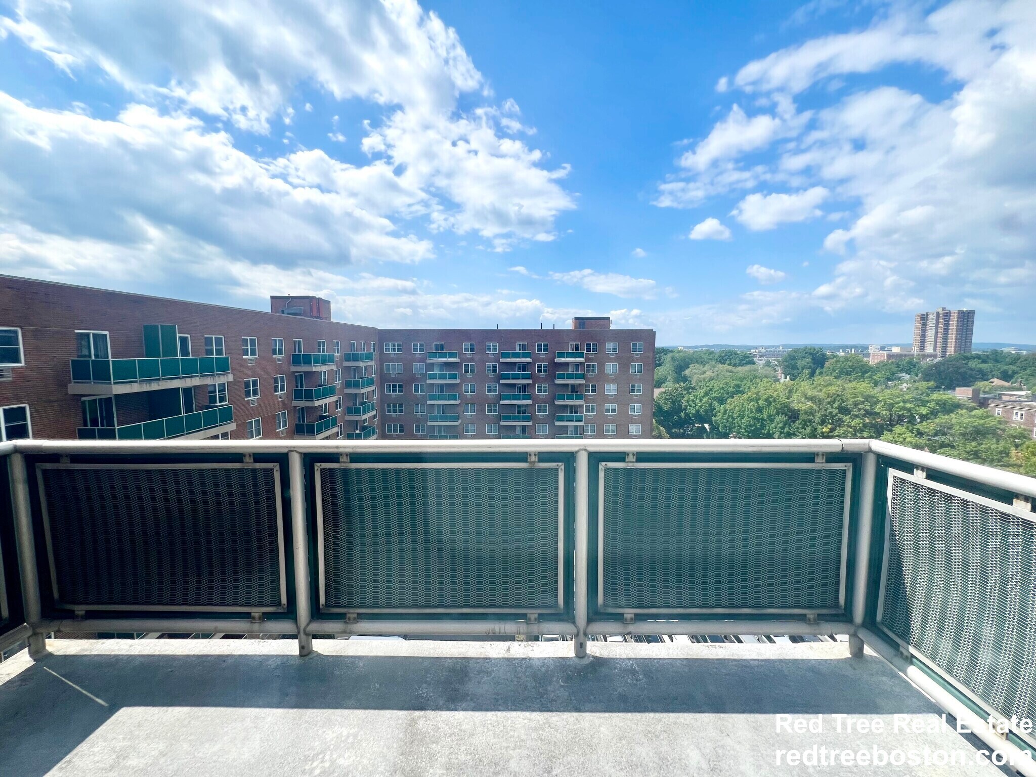 Building Photo - 175 Freeman St