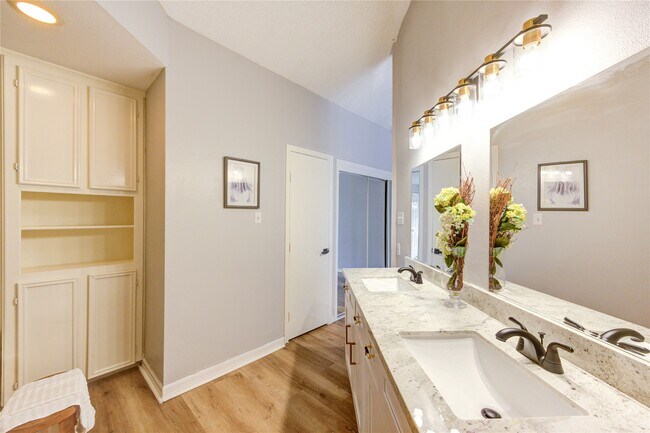 Building Photo - 3402 Gannett St