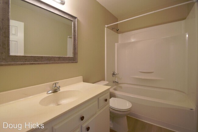 Building Photo - 2 br, 2 bath House - 144 Saint Charles Ave NE