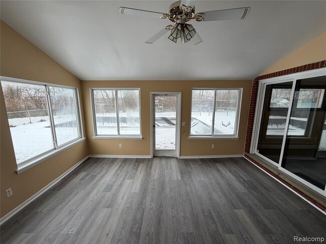 Building Photo - 45669 Harmony Ln