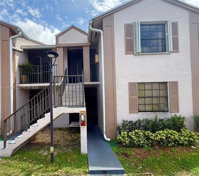 Building Photo - 800 Independence Dr