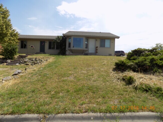 Primary Photo - 509 22nd Ave W