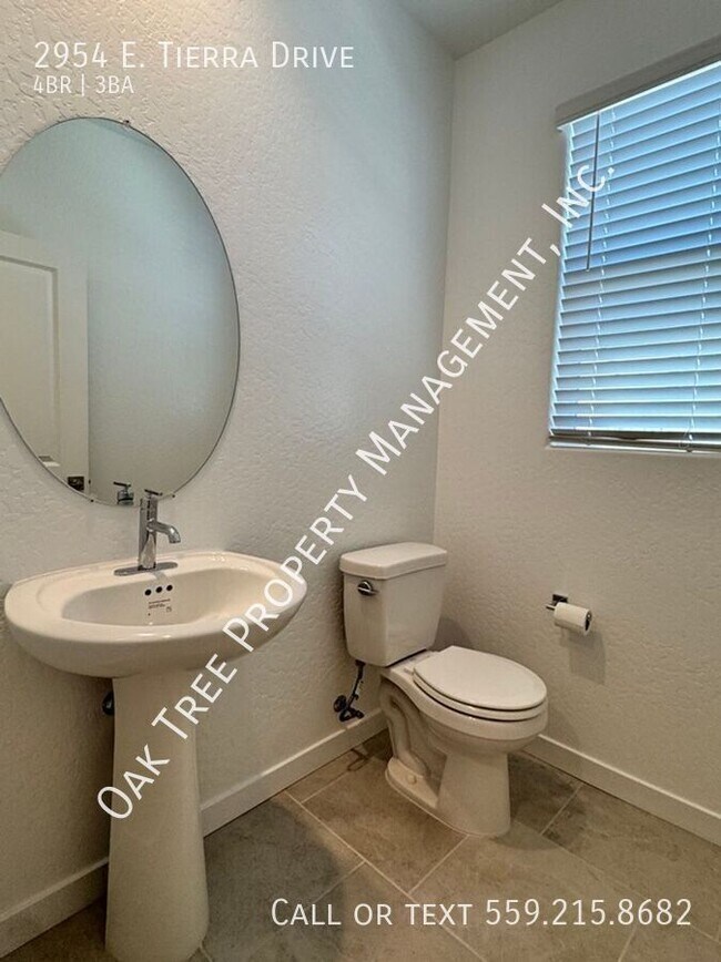 Building Photo - 2954 E Tierra Dr