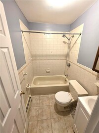 Building Photo - 2254 Linden Blvd