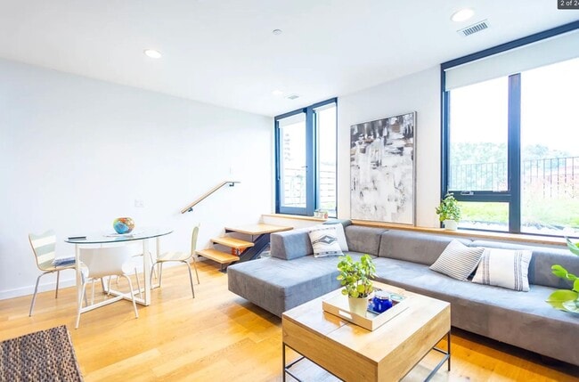 Building Photo - " Coming Soon " Top Floor 1 bed  + 1 bath Condo in DC // Fantastic Views