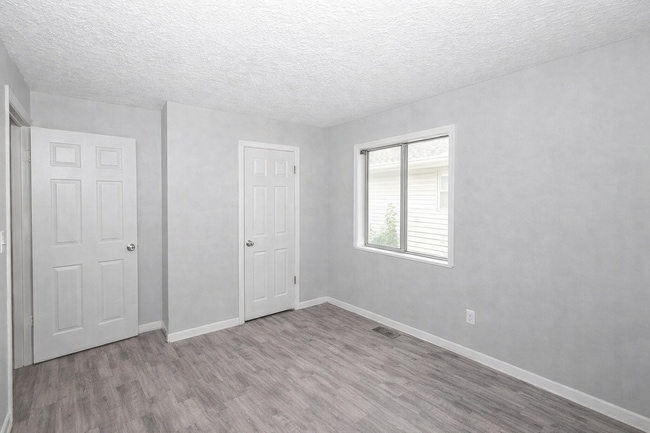 Building Photo - 4838 W Troy Ave