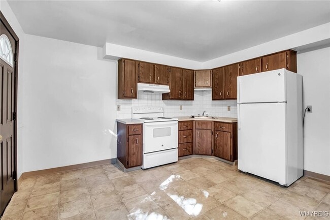 Building Photo - 247 Glenhaven Dr