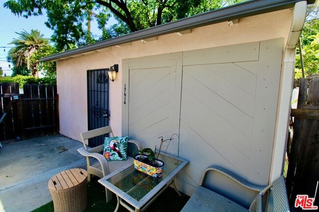 Primary Photo - 17614 Bromley St