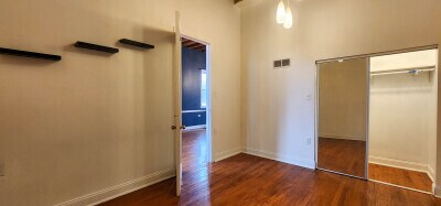 Building Photo - 1016 W Cullerton St