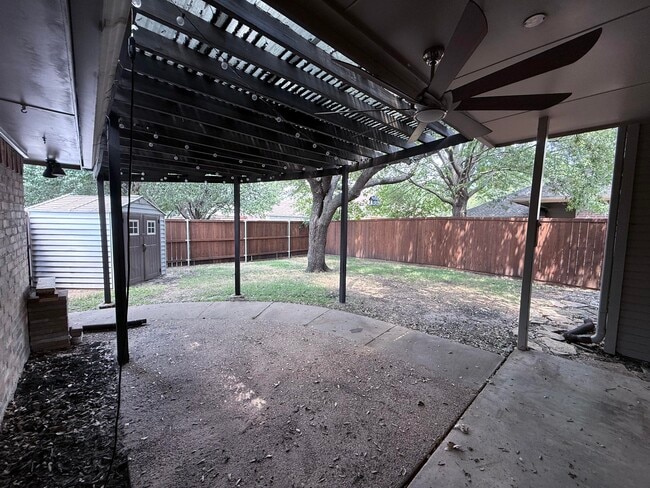 Building Photo - 3305 Shadow Trail