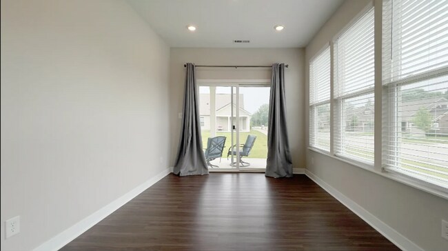 Building Photo - Welcome to this stunning 2-bedroom 2-bathroom home located in the desirable Westfield, IN