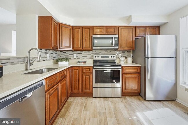 Building Photo - 3433 Belleplain Ct