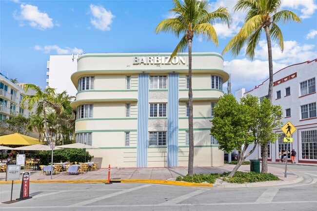 Building Photo - 530 Ocean Dr