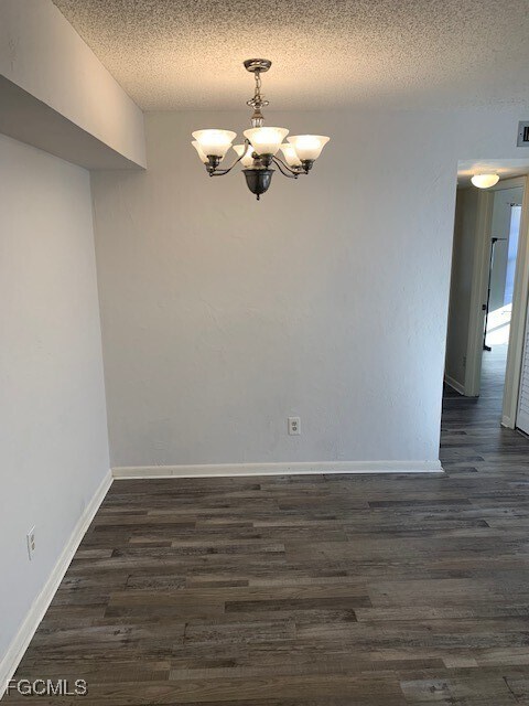 Building Photo - 6150 Whiskey Creek Dr