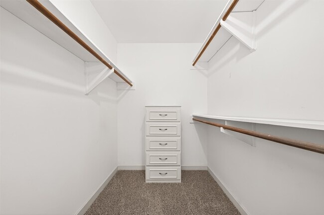 Building Photo - 10602 Longmont Dr