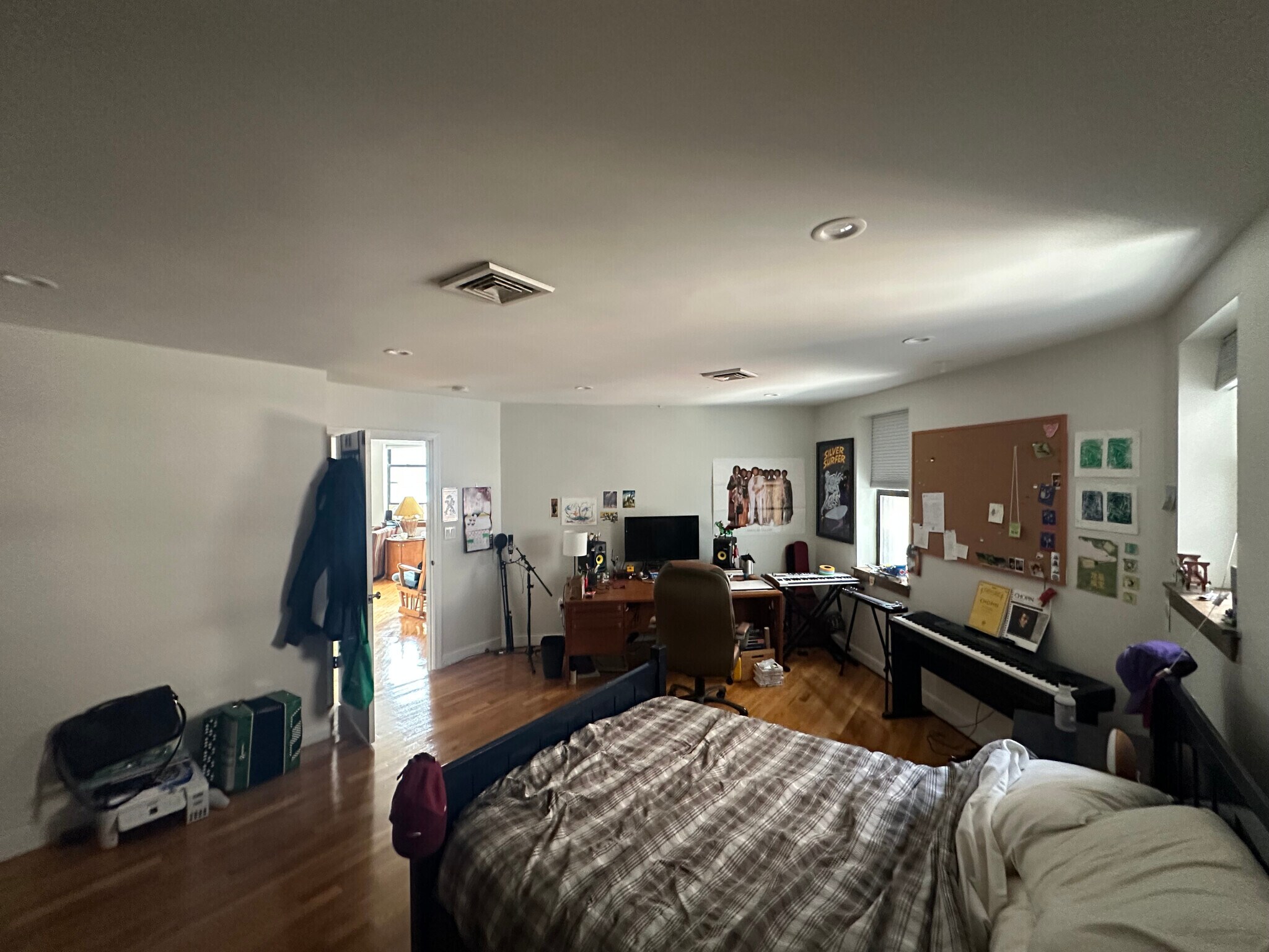 Building Photo - 110 Riverway