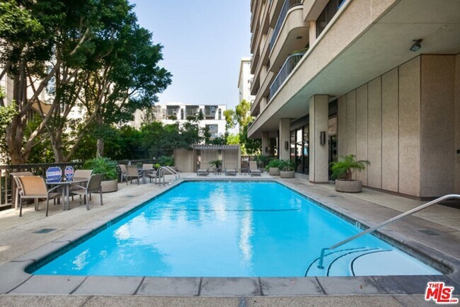 Building Photo - 10750 Wilshire Blvd