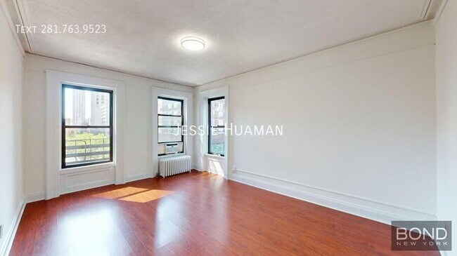 Building Photo - 171 E 88th St