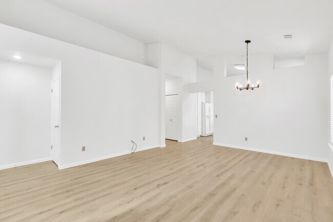 Building Photo - 9332 Caulfield Dr
