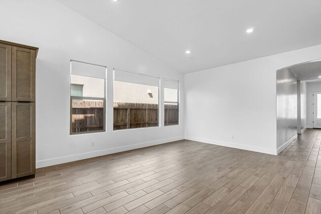 Building Photo - 7153 E Harvard Ave