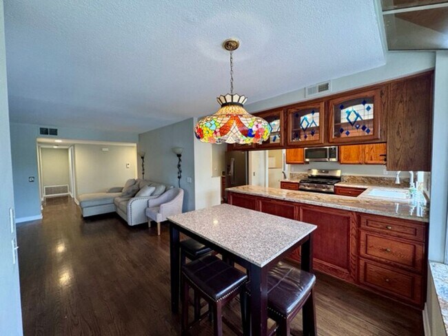 Building Photo - 5 bedroom South Temecula home with a Pool ...