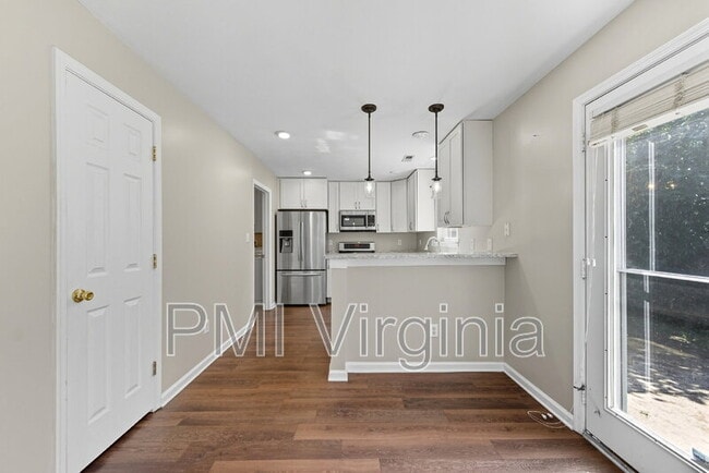 Building Photo - 2213 Chicks Beach Ct