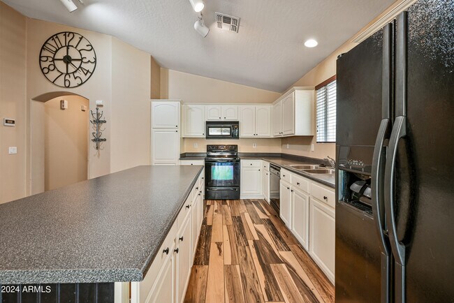 Building Photo - 2992 E Blue Ridge Way