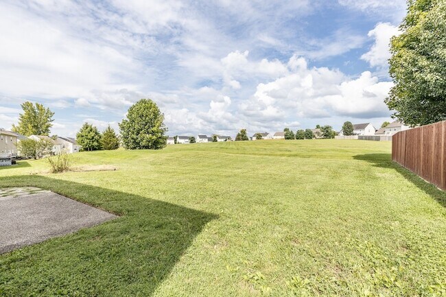 Building Photo - 4017 Cadence Dr