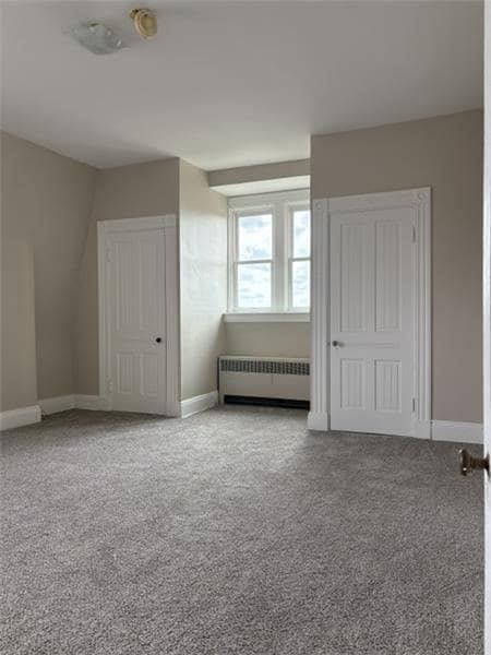 Building Photo - 835 York St