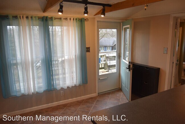Building Photo - 2 br, 1 bath House - 88 Fairview Trail