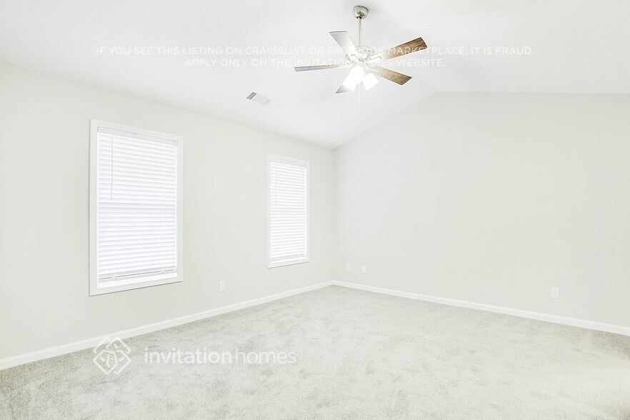 Building Photo - 187 Pebblebrook Way