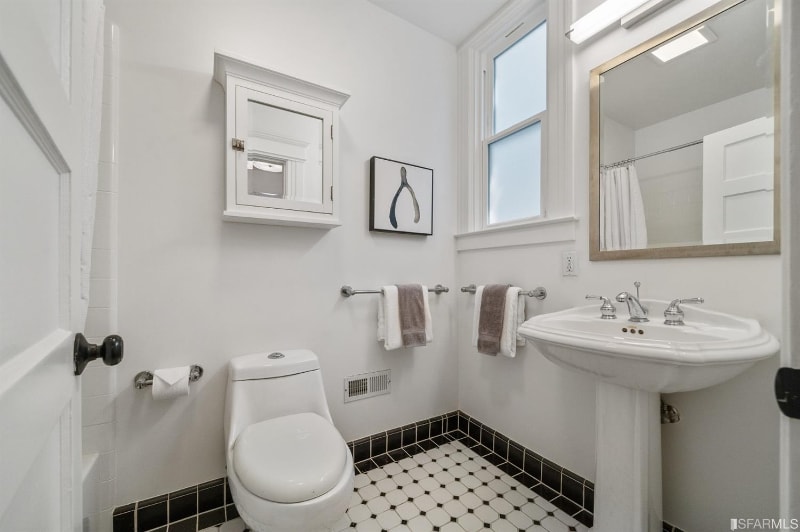 Building Photo - 3177 California St