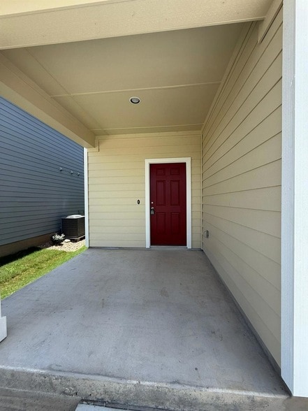 Building Photo - 2709 Totley Rd