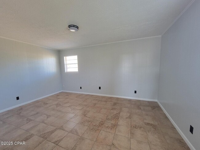 Building Photo - 6529 Chipewa St