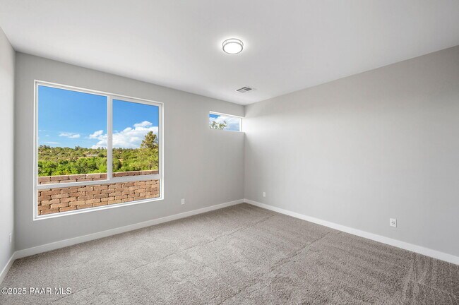 Building Photo - 1326 Rockwood Dr