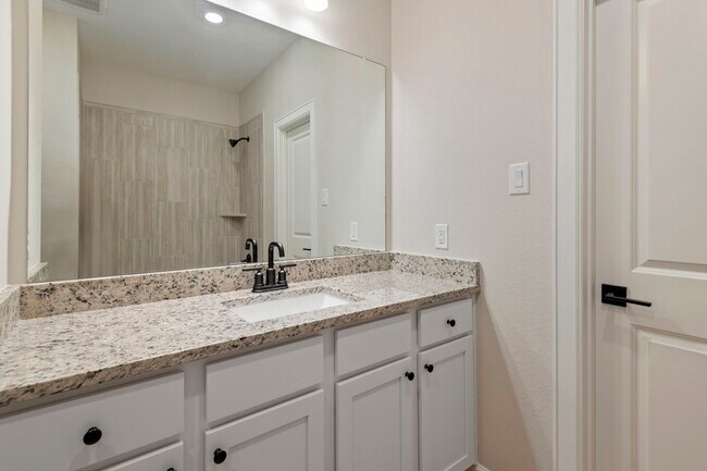 Building Photo - 1115 Moonlight Trce Dr