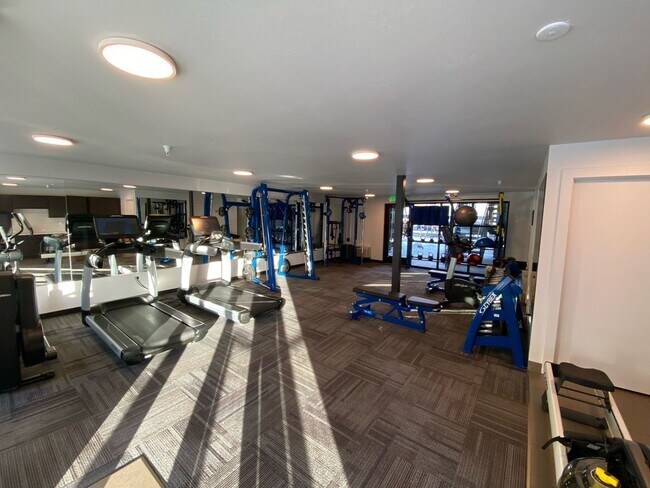 Building Photo - 2 Bedrooms 2 Bathrooms - Corner Unit- Grou...