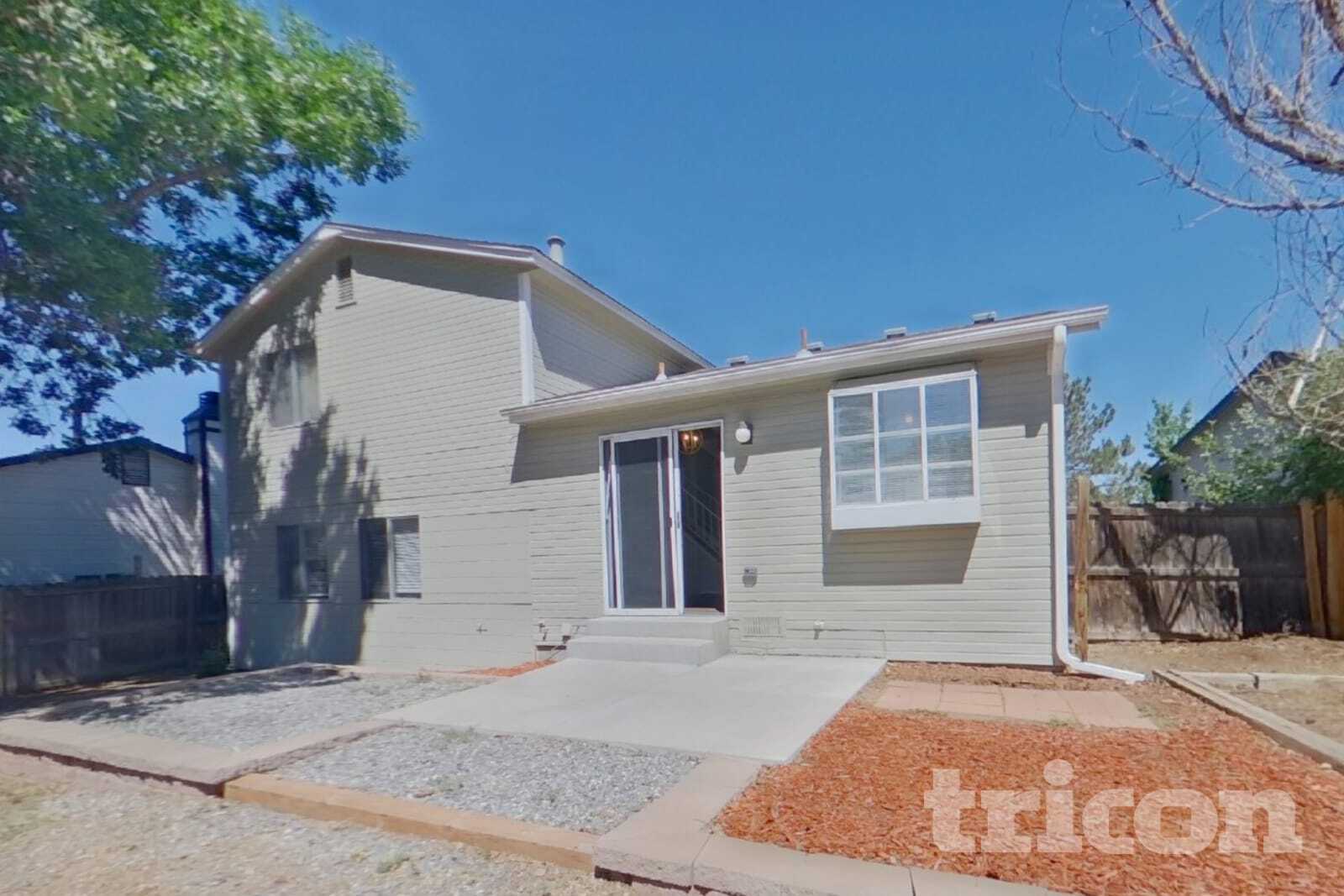 Building Photo - 17662 Ponderosa Ave